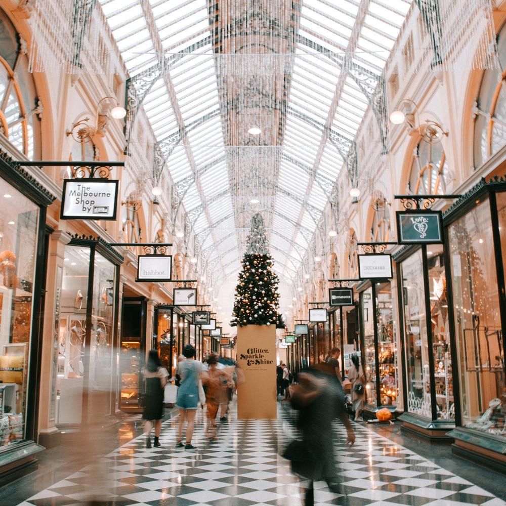Indoor shopping gallery with boutique shops